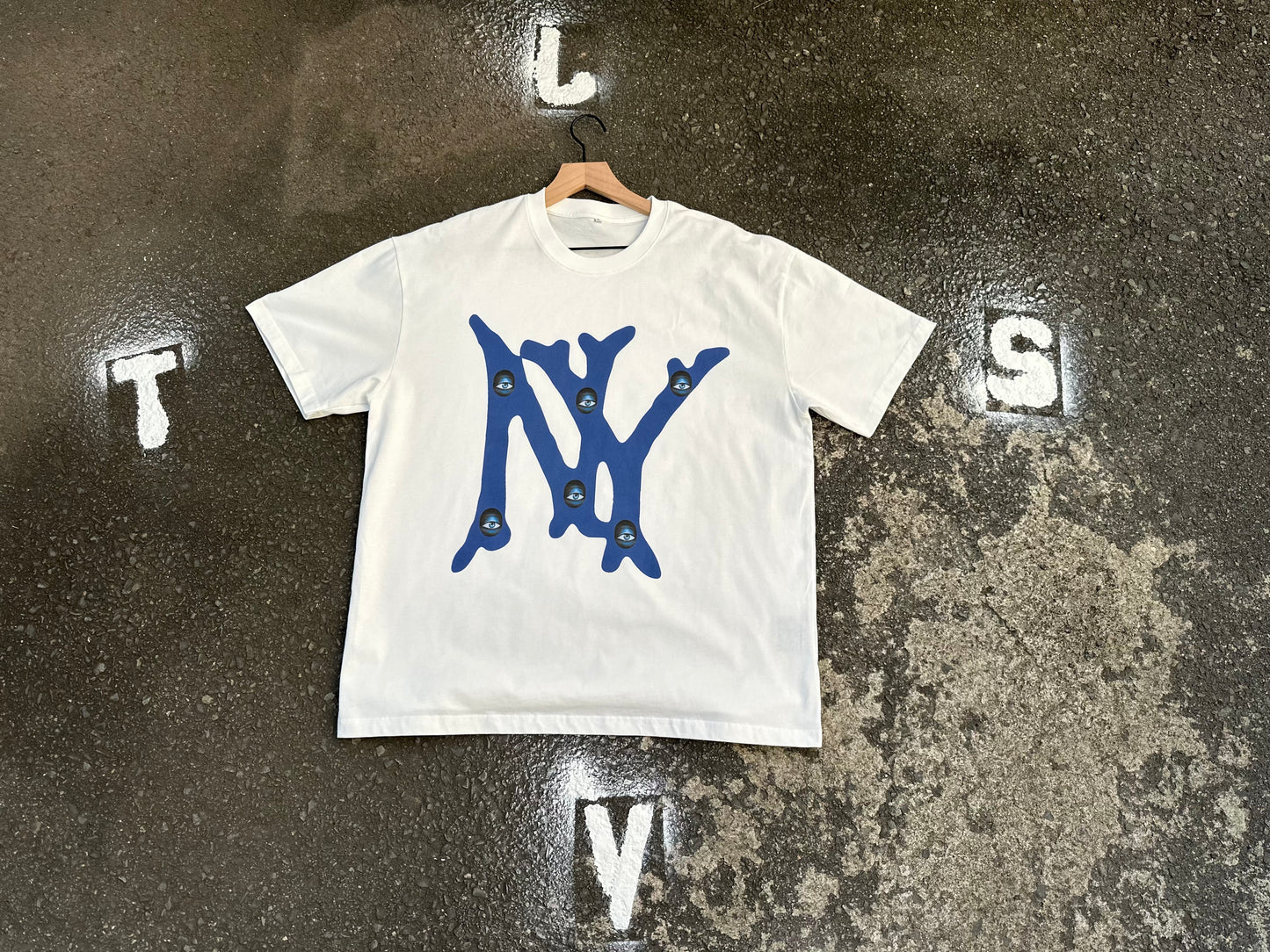 NYC has Eyes Tee